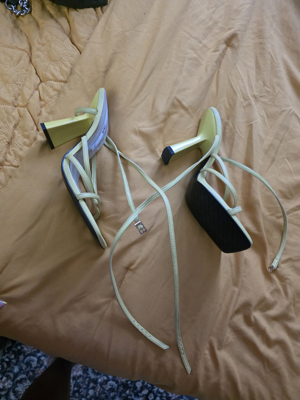 ZARA Yellow Strappy Square-Toe Sandals - Picture 4 of 7